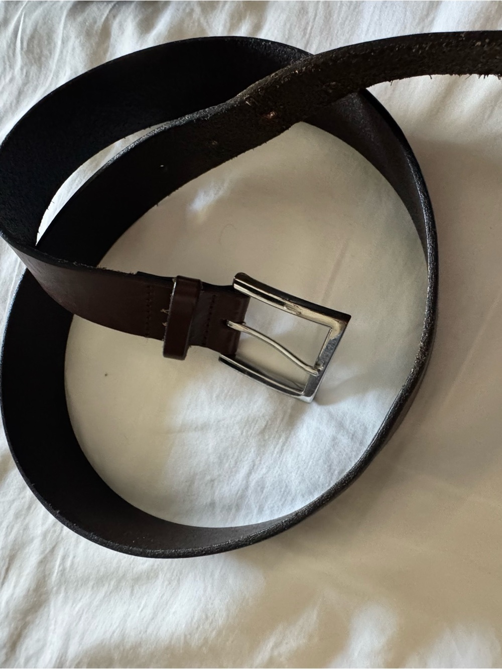 Men’s Classic Leather Men’s Belts with Silver Buckle- Banana Republic